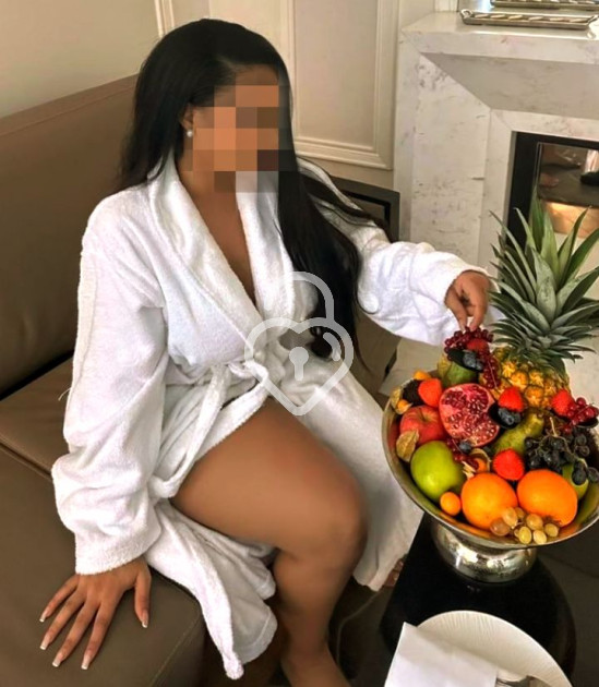 Tyché, Independent TOP escort lady from Abidjan