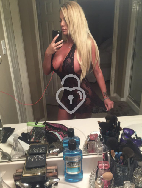 Coursole, Independent TOP escort lady from Paris